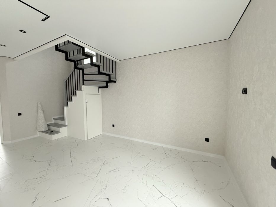 Продаж дуплекса з ремонтом