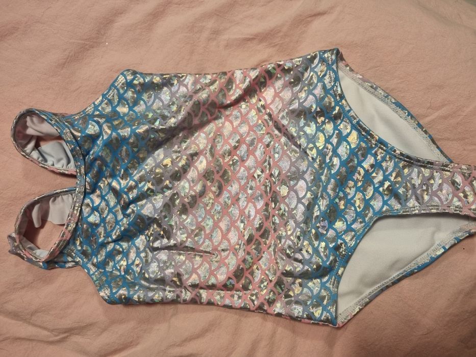 Strój piękny r 104 Nowy