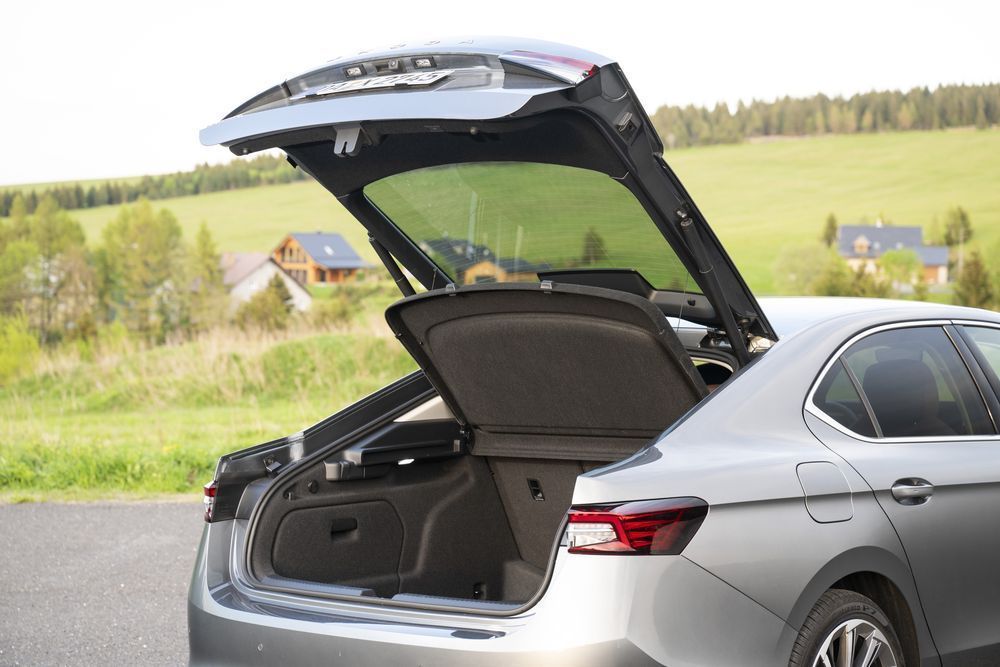 Skoda Superb ver-2-0-tdi-sc-dsg