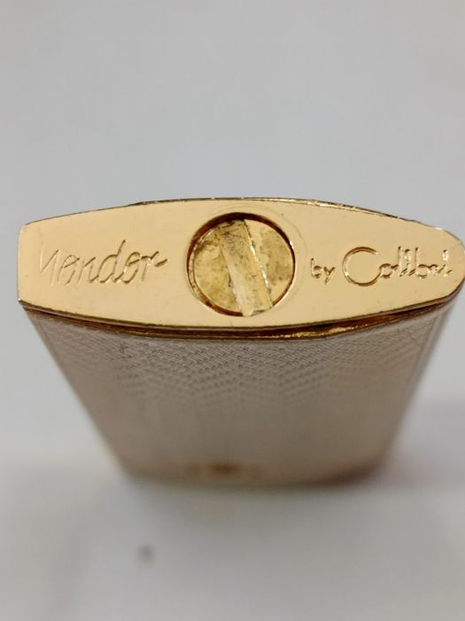 Продам запальничку Colibri