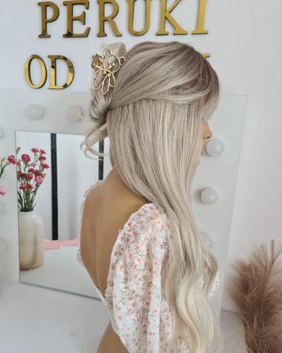 Peruka popielaty blond