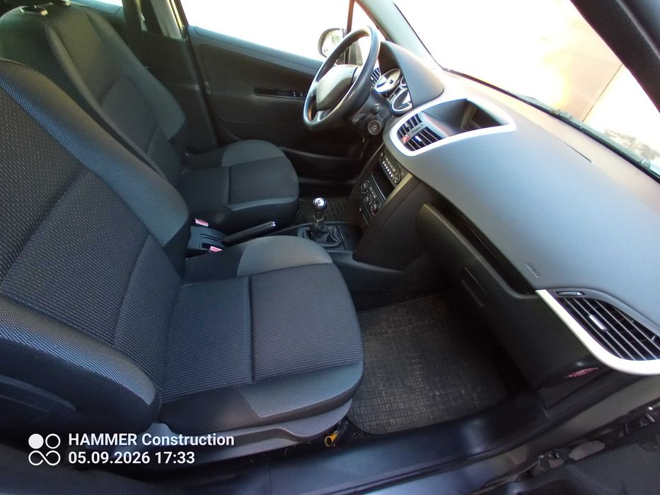 Peugeot 207 1.4 benzyna