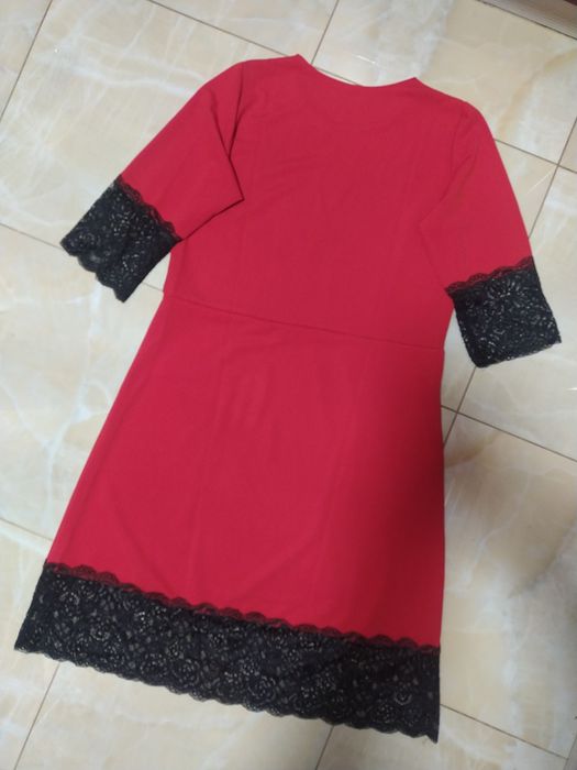 Красива    сукня