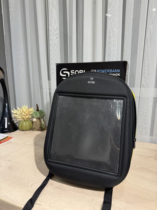 Интерактивный рюкзак SOBI с экраном