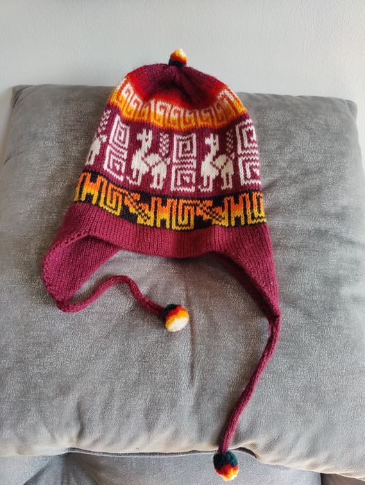 Czapka handmade podobno z alpaki