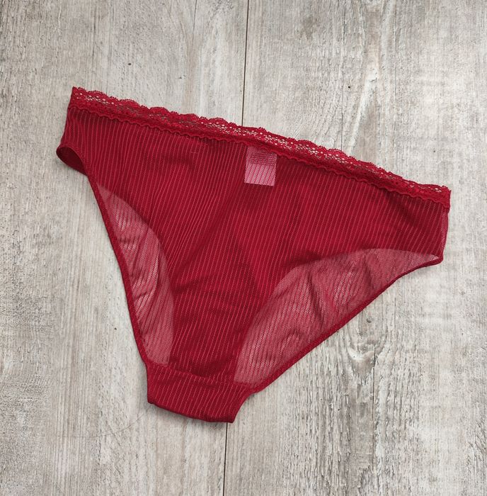 Seksowne czerwone figi damskie 42 XL Extenso