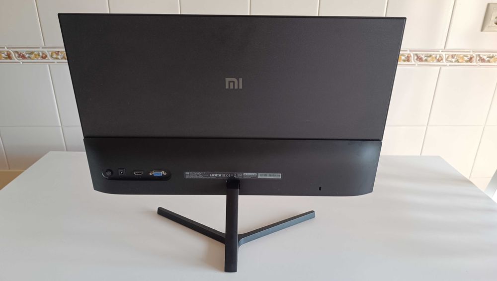 Monitor Xiaomi 1C 23.8 polegadas como Novo471825525444464642