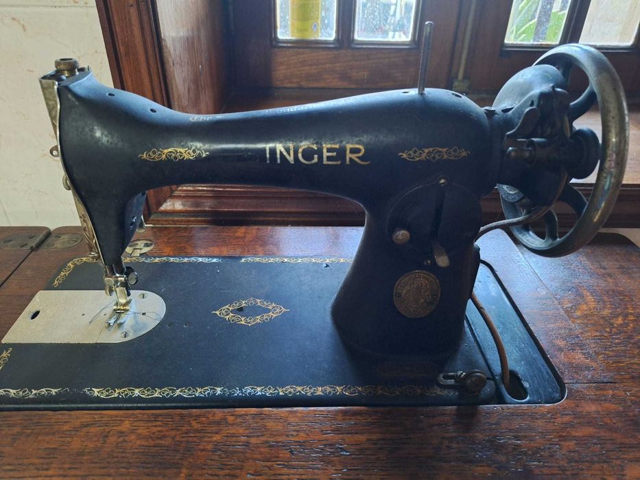 Máquina de costura Singer