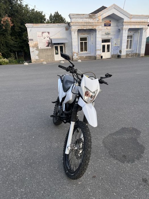 Geon x-road cb250