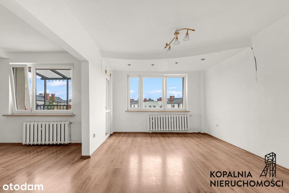 3 pokoje, Balkon, CO miejskie, ul. Gwarecka.