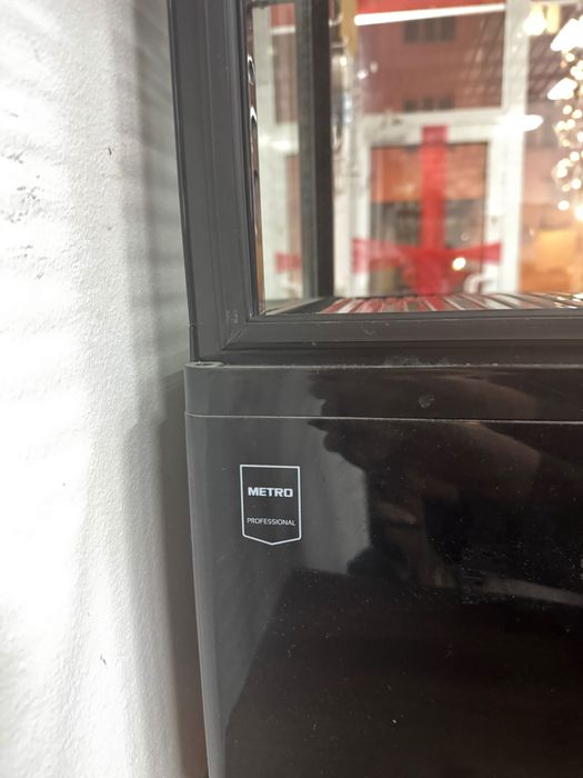 Lodówka witrynowa / chłodziarka – 78L, LED, No Frost