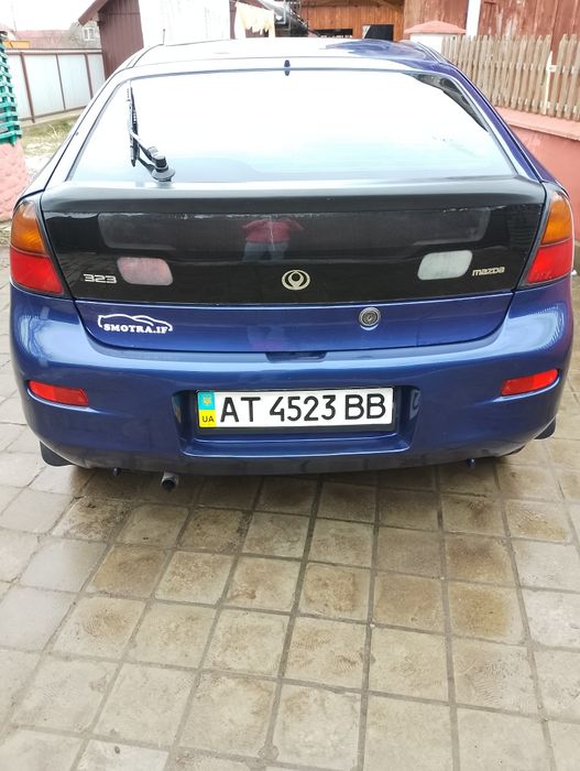 Срочно продам машину Мазда 323 ціна 1650