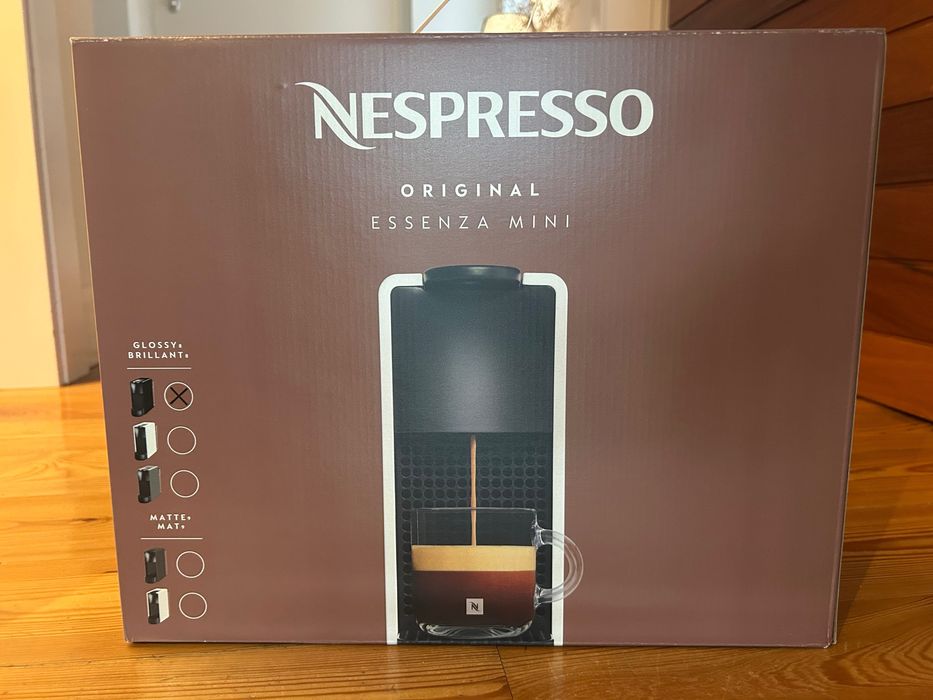 Essenza Mini Nespresso Piano Black C30 NOVA