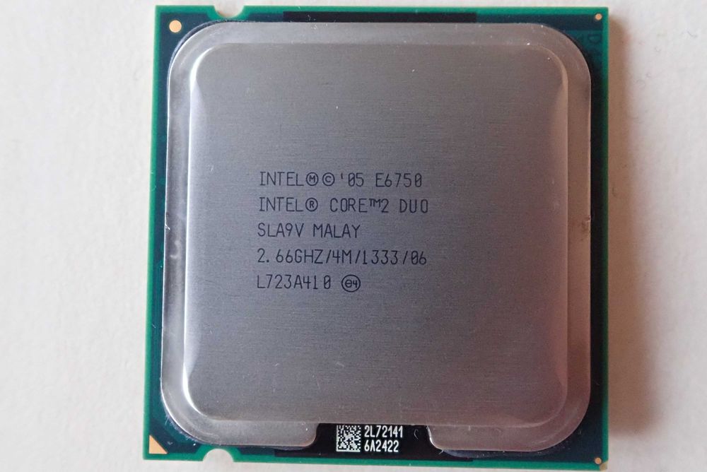 Procesor Intel Core 2 Duo E6750 2.66GHz 1333FSB 4MB LGA775 65nm SLA9V