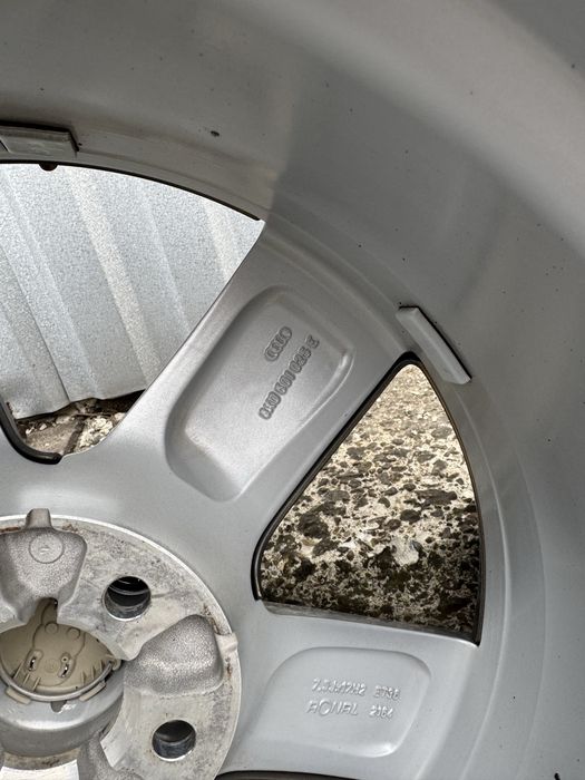 Диски Audi 7.5R17 ET36 Dia 57.1 5x100