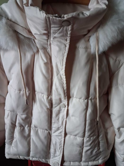Kurtka zimowa damska  z kapturem