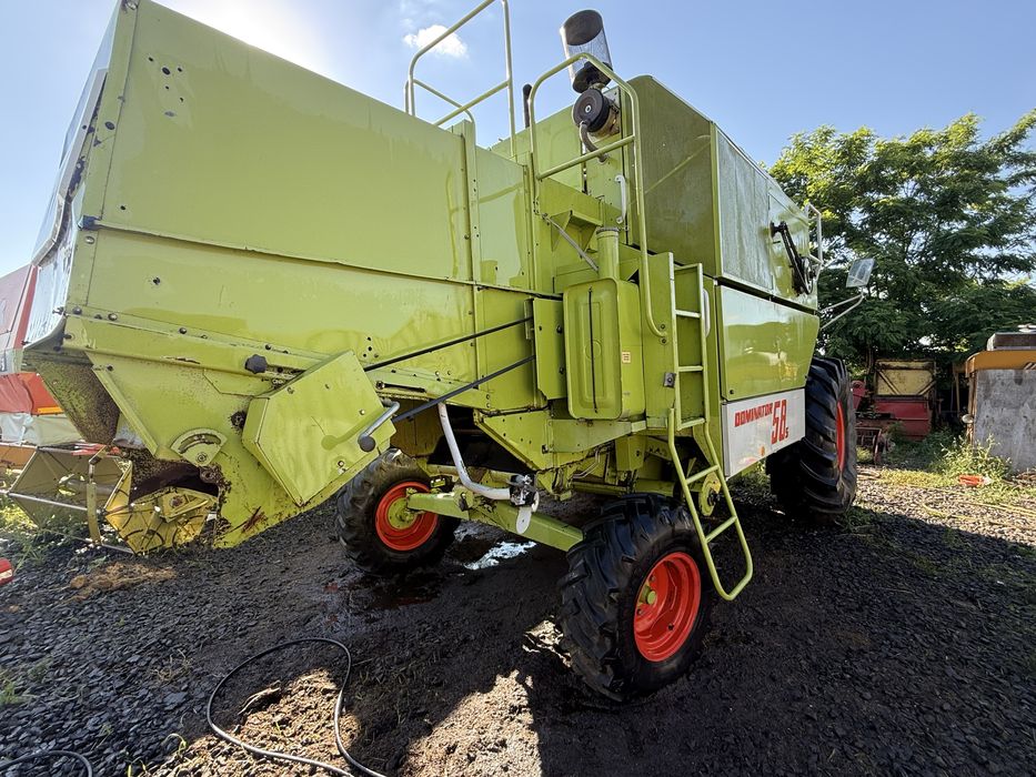 Комбайн зернозбиральний Claas Dominator 58S жатка 3.6 м.
