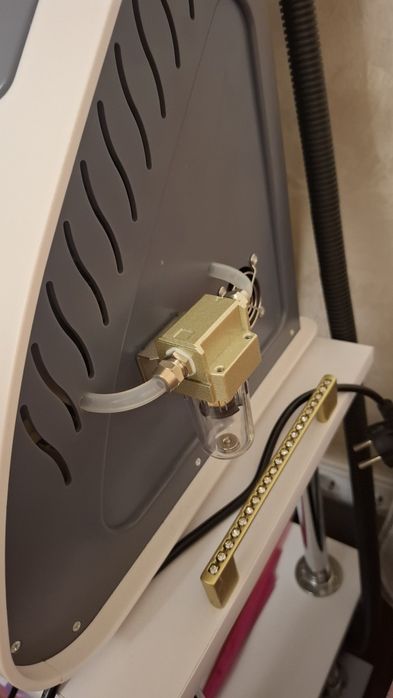 Апарат для корекції фігури, вакуум, RF ліфтинг, кавітація