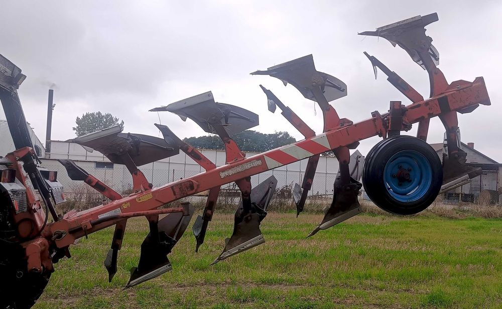 Pług Gregoire Besson 4