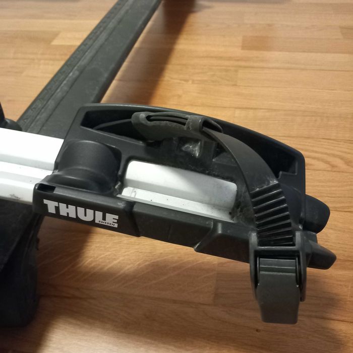 Barras de tejadilho e suportes de bicicletas THULE