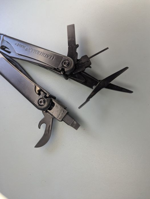 Мультитул Leatherman Wave + plas