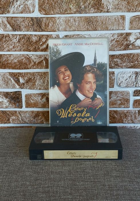 Kasety vhs wideo video.  Cztery Wesela i Pogrzeb  VHS.