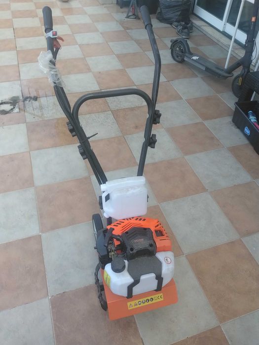 Motoenxada NOVA a gasolina 43cc para horta jardim agricultura solo e cultivo TEKMAQUINAS