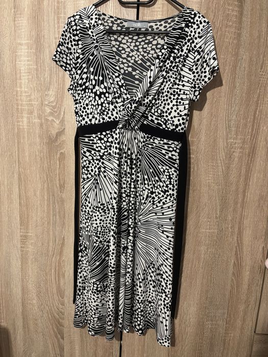 Damska sukirnka midi