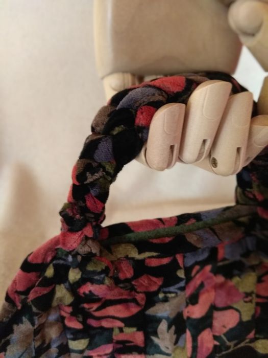 Várias bolsas de mão, desde 5€