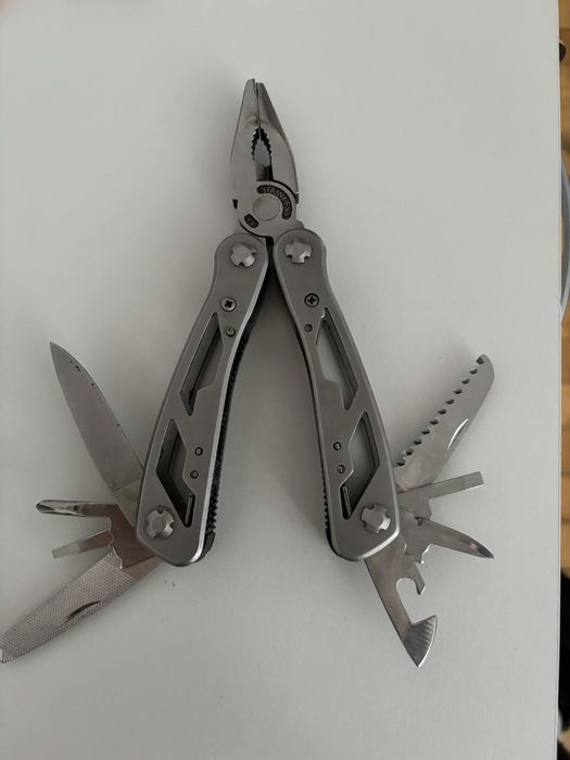 Narzedzie wielofunkcyjne stanley