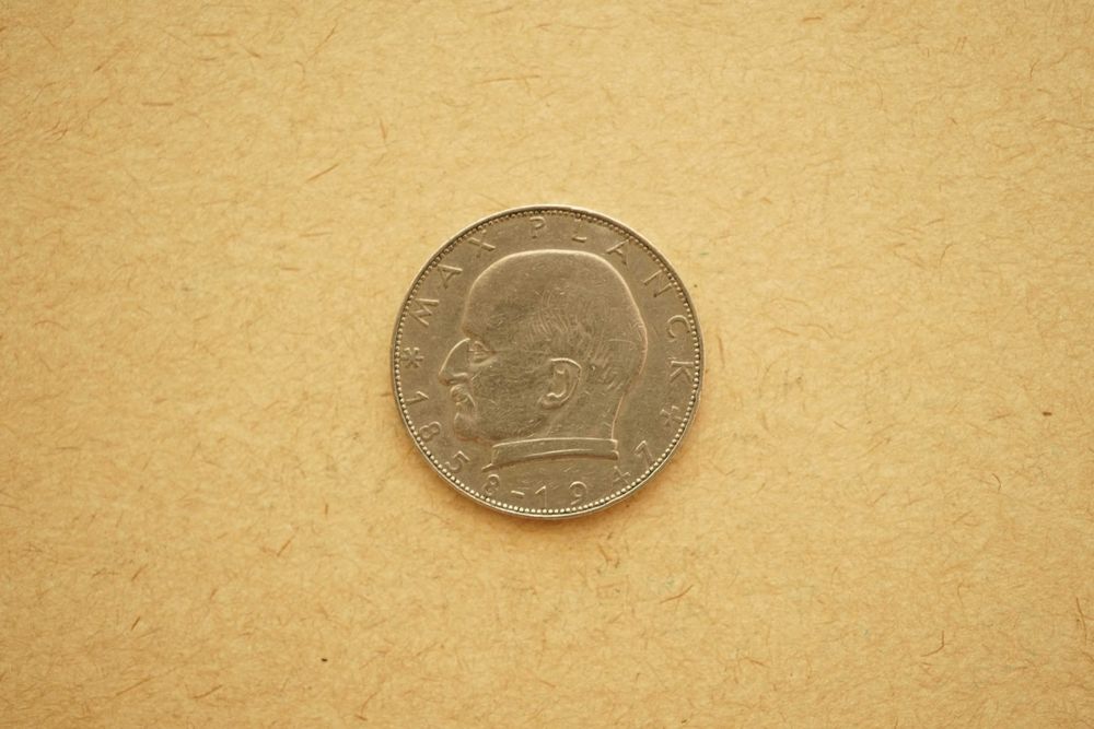 2 Deutsche Mark Coin - Germany - Max Planck - 1947