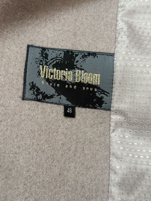 Пальто бежеве світле Victoria bloom