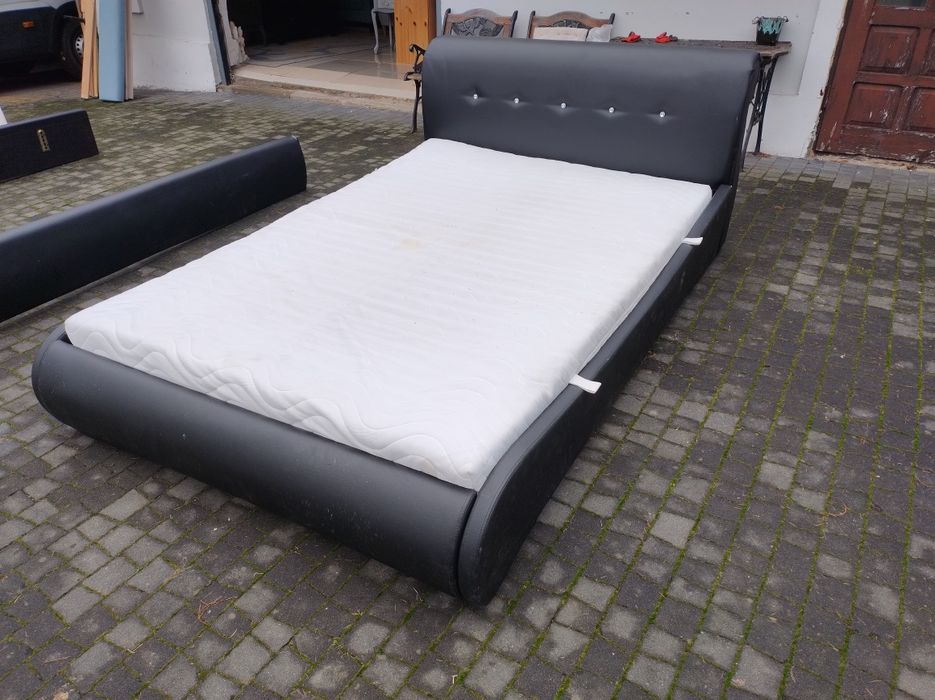 Łóżko Ikea hemnes 140x200 z materacem wiklina sypialnia drewniane