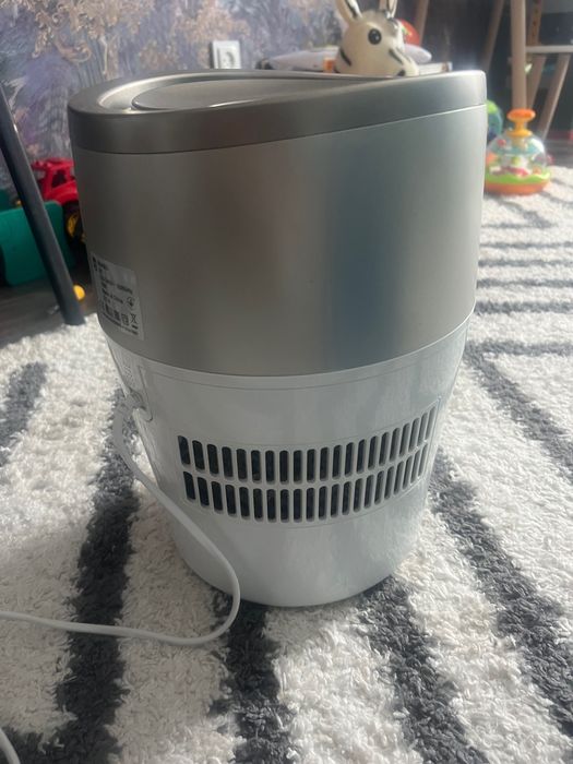 Продам увлажнитель воздуха Philips HU4803