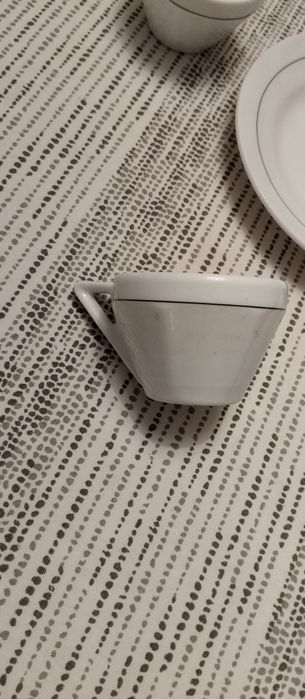 Conjunto 7 pratos de sobremesa e duas chávenas SPAL