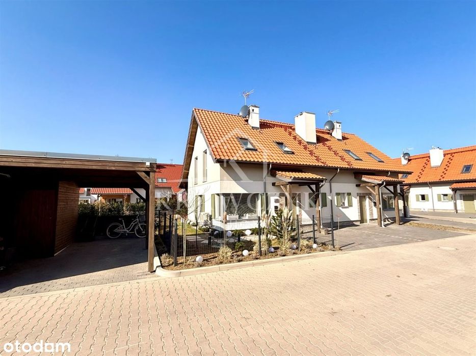 Komfortowy Dom W Zabudowie Bliźniaczej - Lux