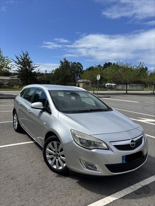 Opel Astra Sports Tourer — fotografia 4