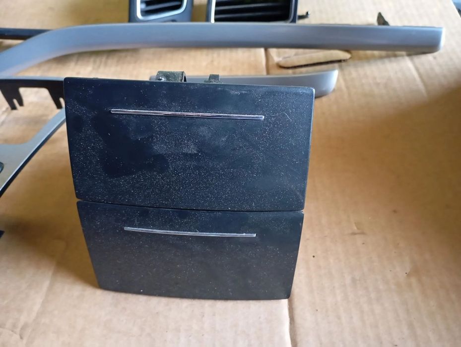 VW SHARAN 7N GRELHAS E FRISOS TABLIER