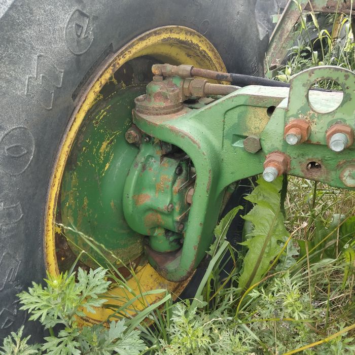 John Deere 3130 - uszkodzony