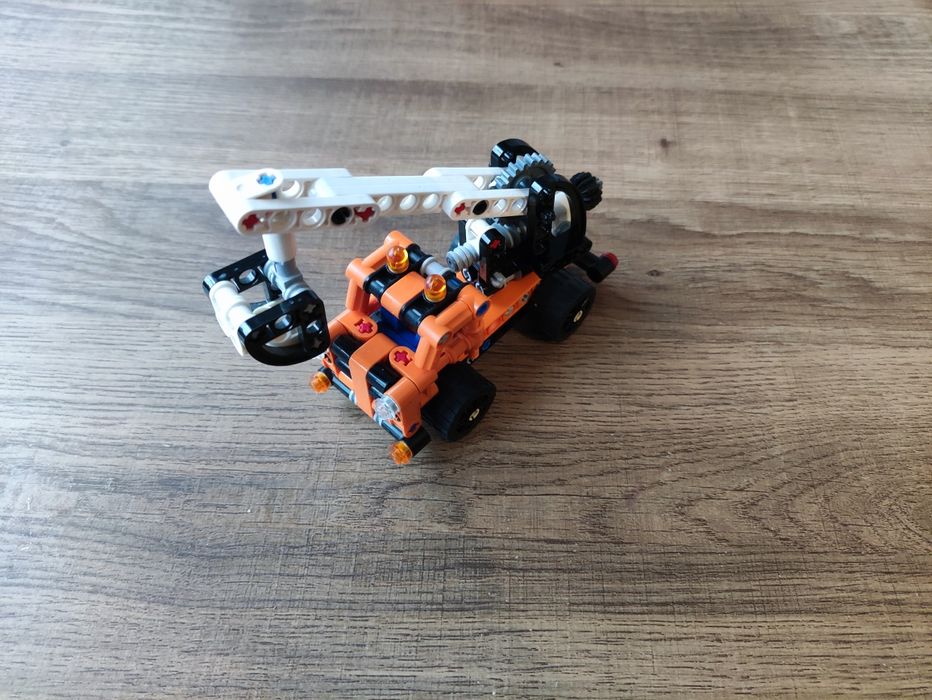 Zestaw 42088 Zbieracz wi ni LEGO Technic E k OLX.pl
