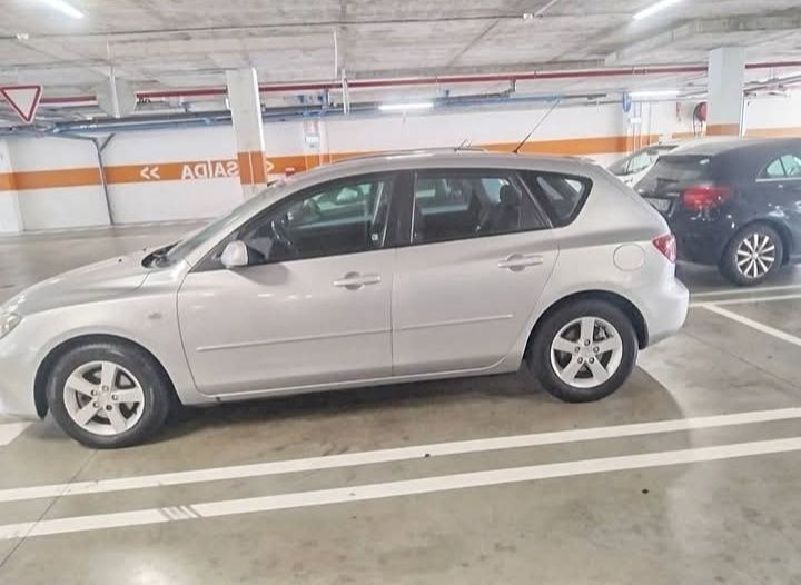 Mazda 3 motor 1.3  2005 impecable de mecánica 225.000 kilómetros gasol