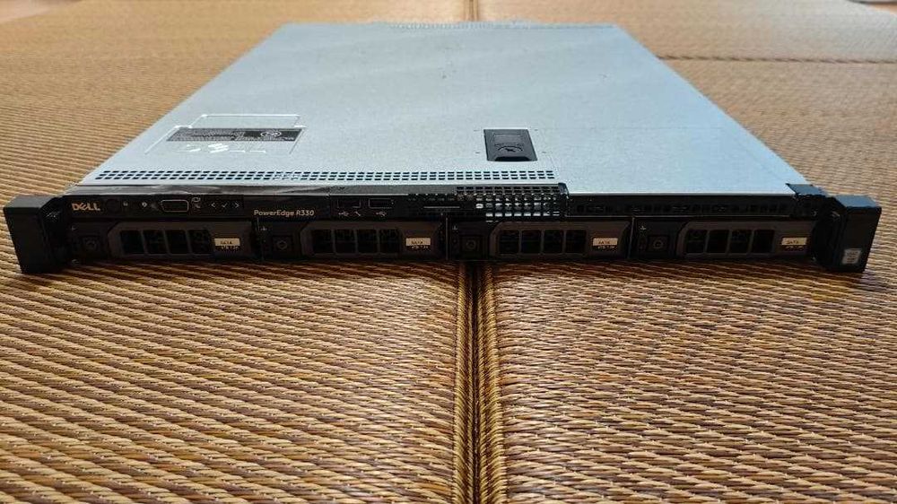 Dell PowerEdge R330 1U Xeon E3-1230 v6 3.5GHz 16GB DDR4 RAID +крепеж