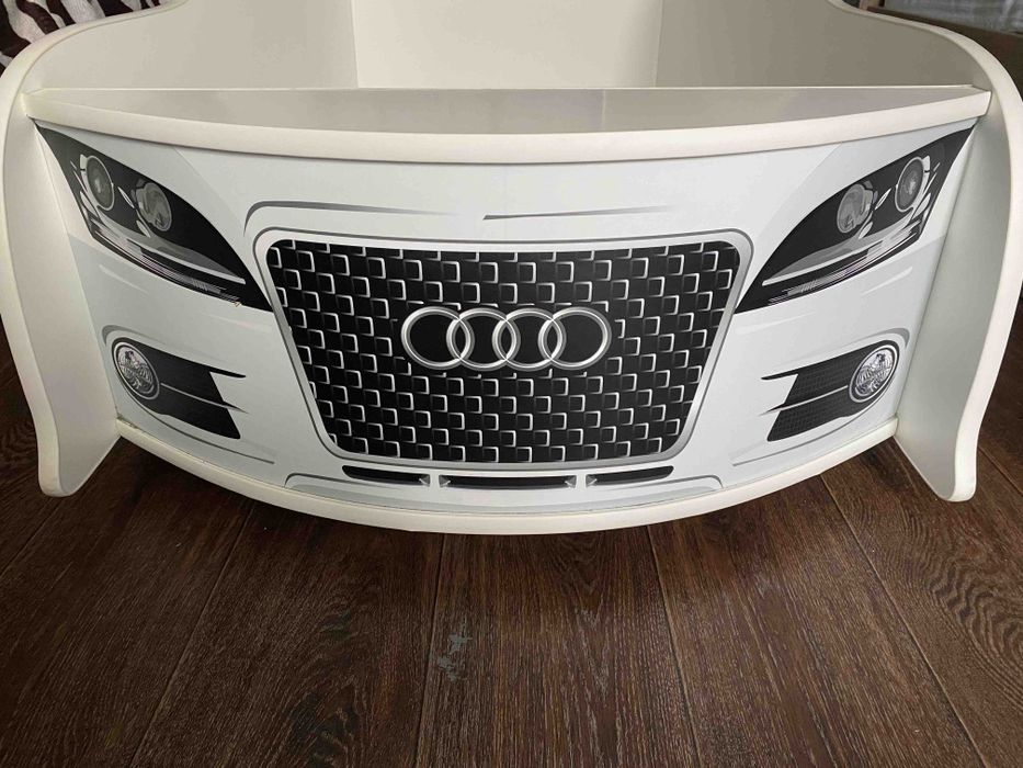 Дитяче ліжечко в б/у