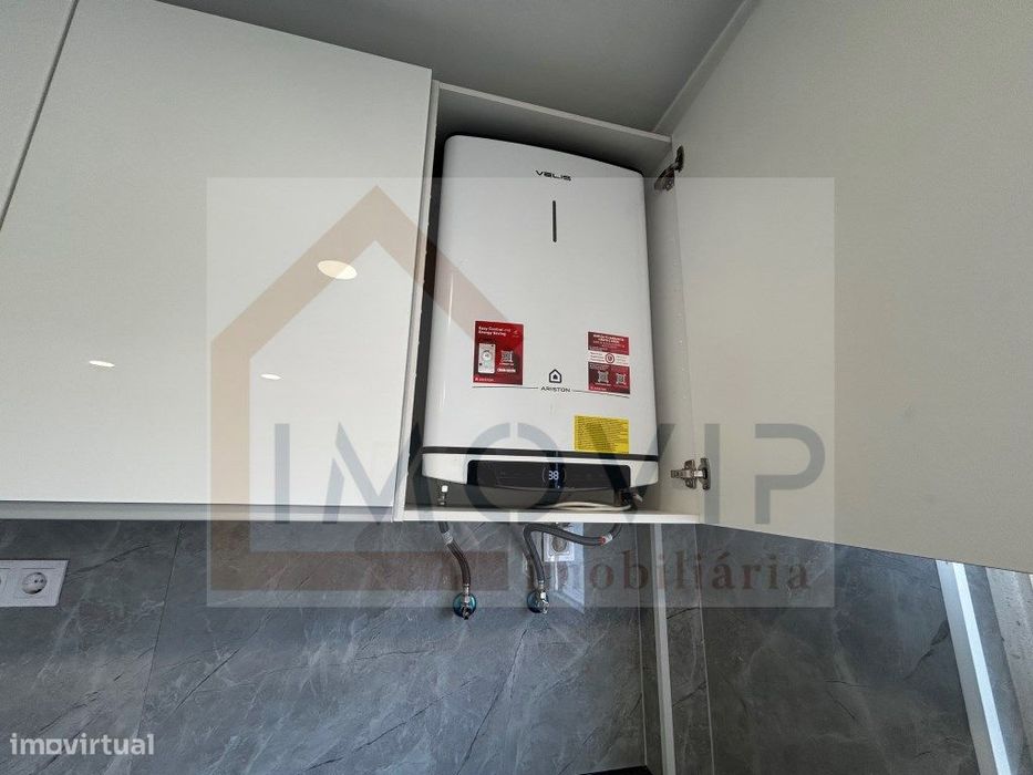 Apartamento T4 Totalmente Remodelado na Amora