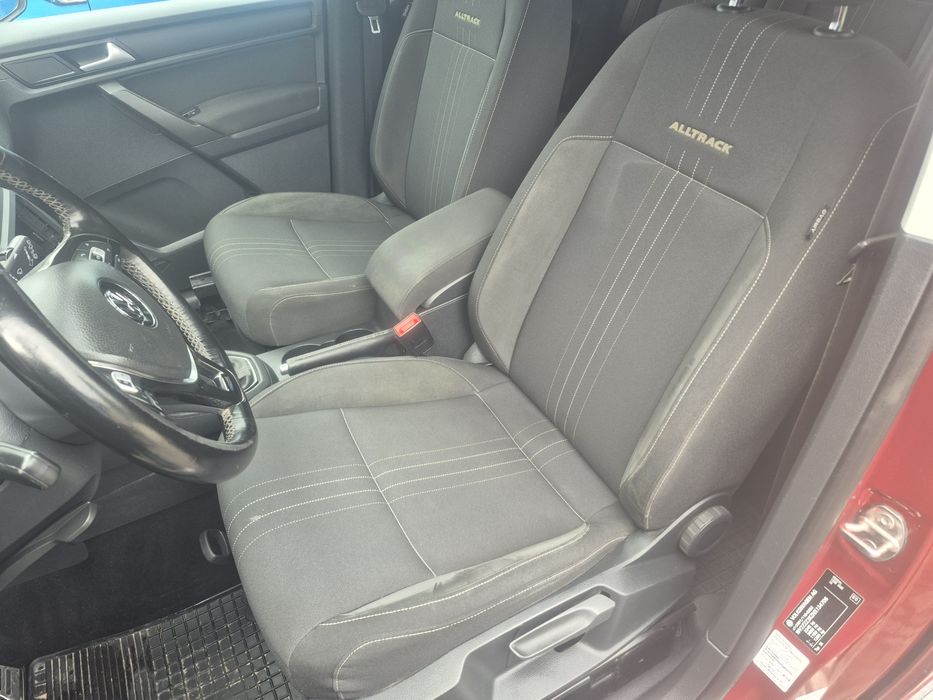 Caddy Alltrack 2.0 TDI manual