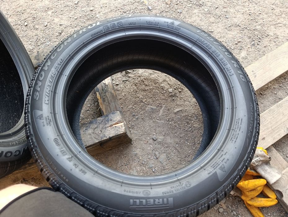 195/50/16 Pirelli snow control