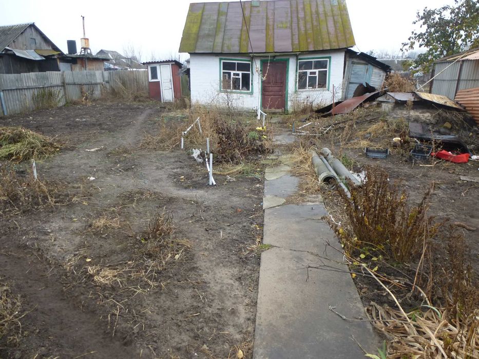 Продам будинок в центрі Зміів