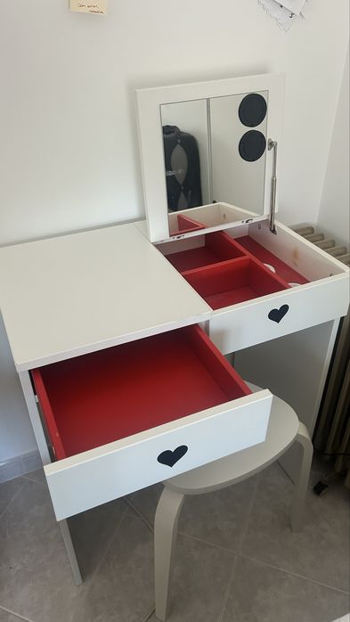 Mesa maquilhagem / escritorio com cadeira