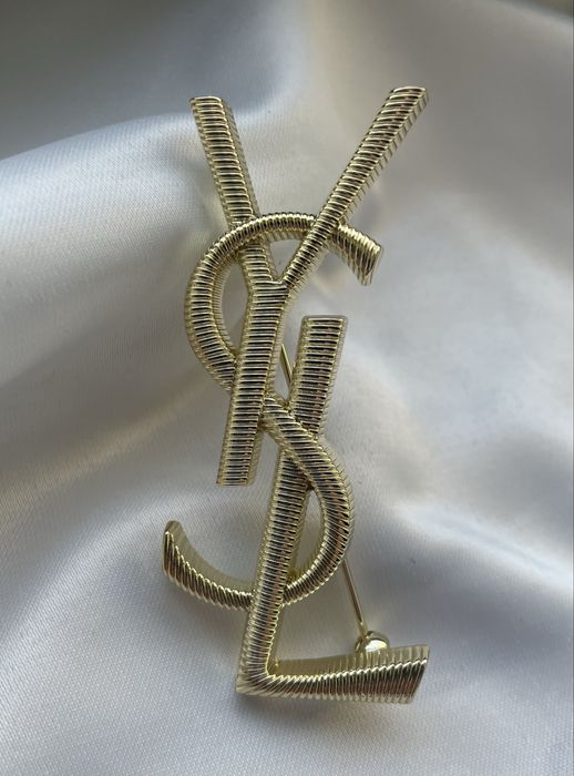 Broszka YSL 7cm.