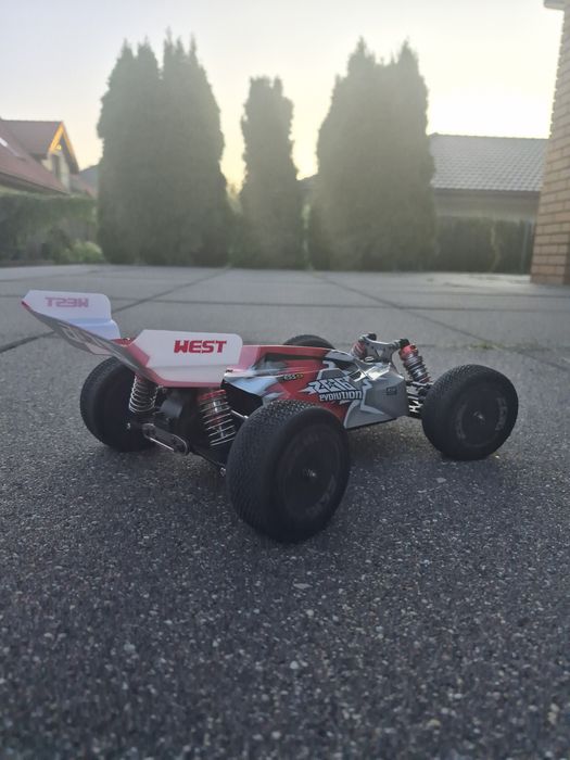 Auto RC Wltoys 144001 Buggy